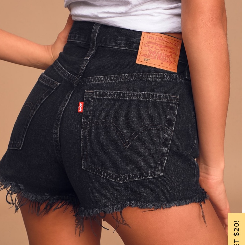 Levi’s NWT 501 High Rise Cut-off Denim Shorts
